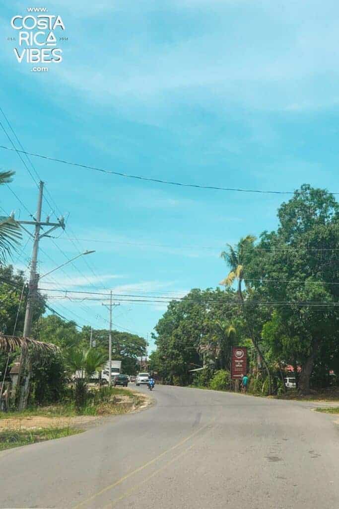 Tambor, Costa Rica: Orașul de plajă completTambor, Costa Rica: Orașul de plajă complet  