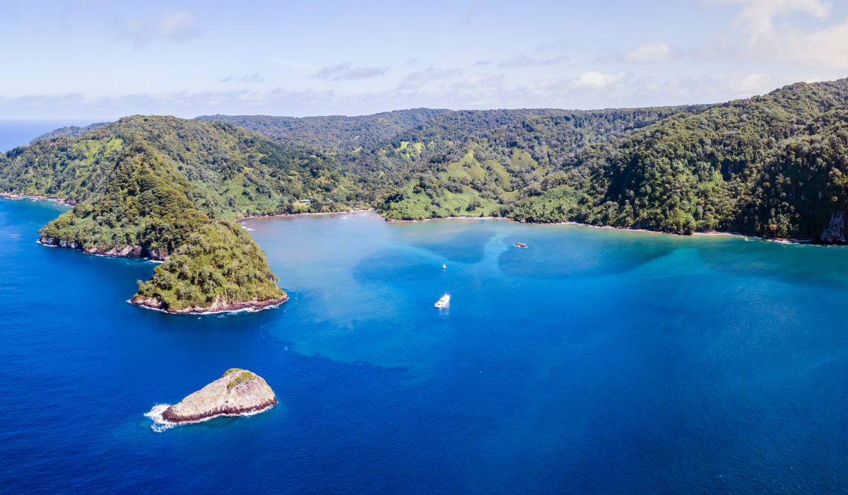 A $1 Billion Treasure Is Buried On This Island In Costa Rica (And You Will  Never Find It)
